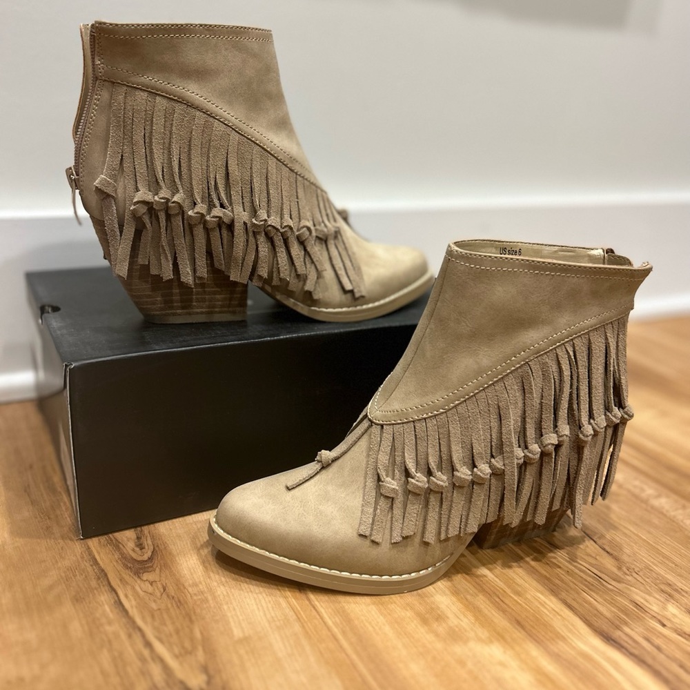 BRAND NEW  fringe booties